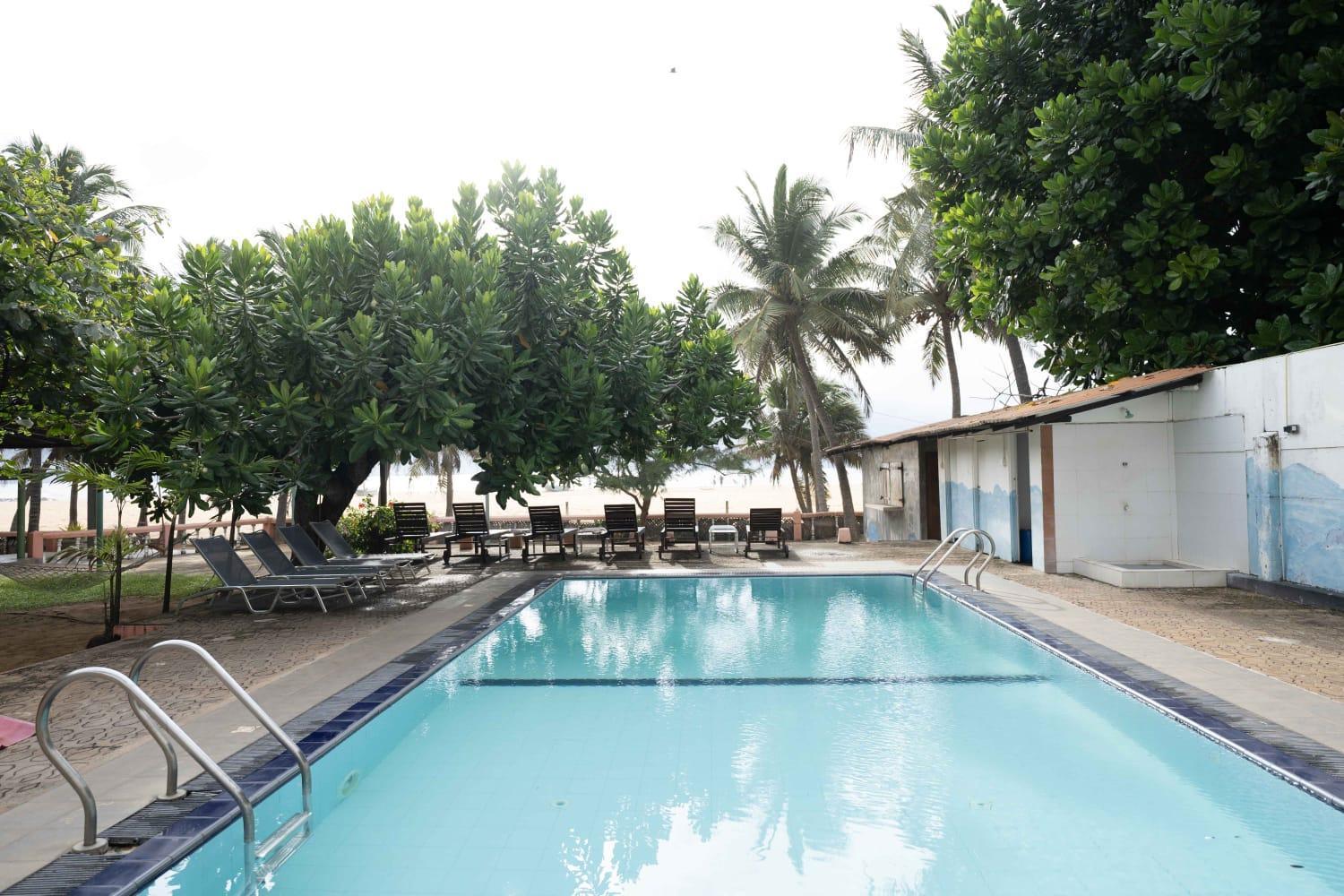 Topaz Beach Hotel Negombo Esterno foto